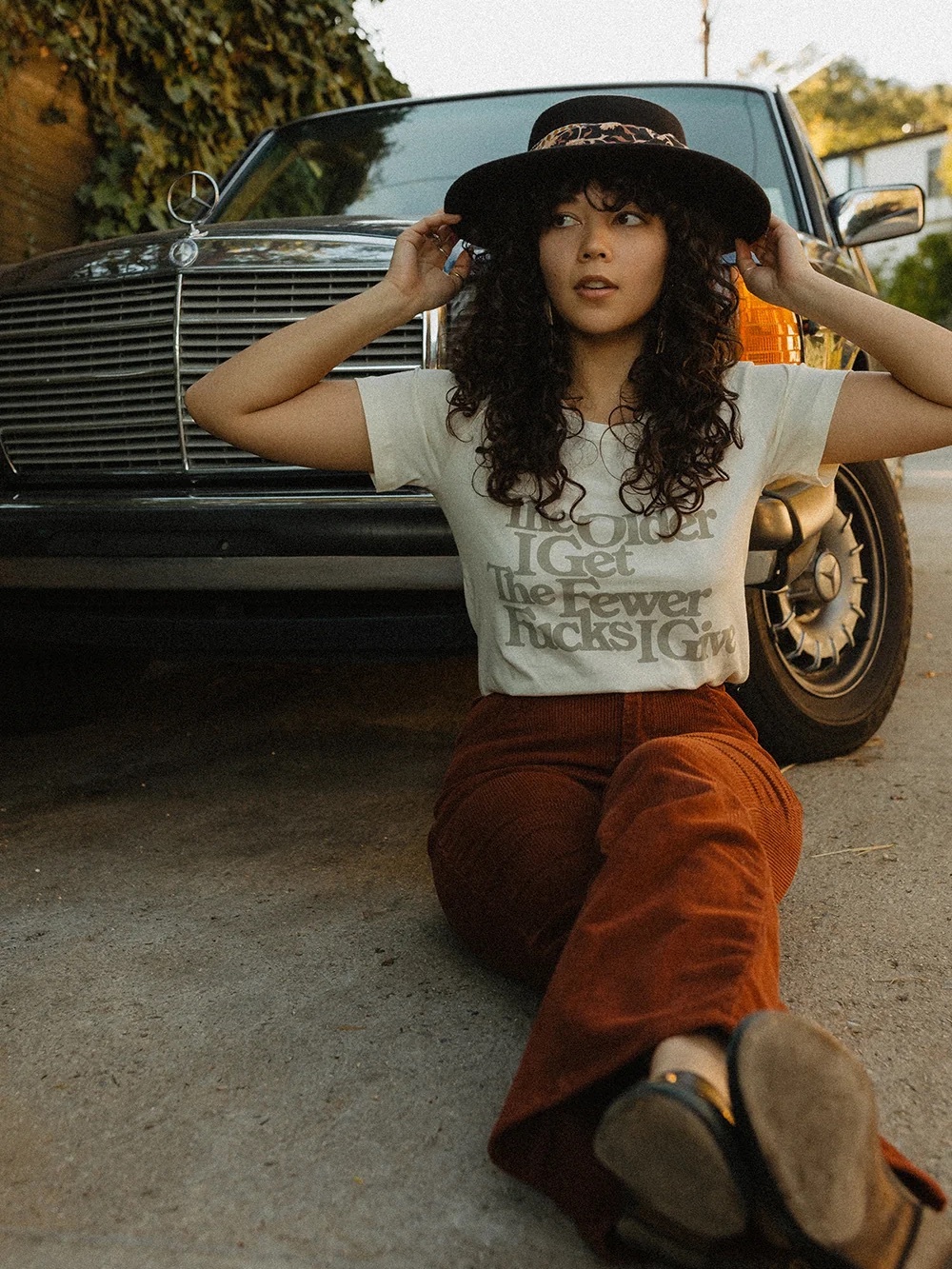 The Bee & the Fox Cream Short Sleeve Graphic Tee - Bold Gray Text